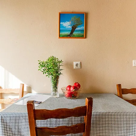 For 2 By Alecos ポロス